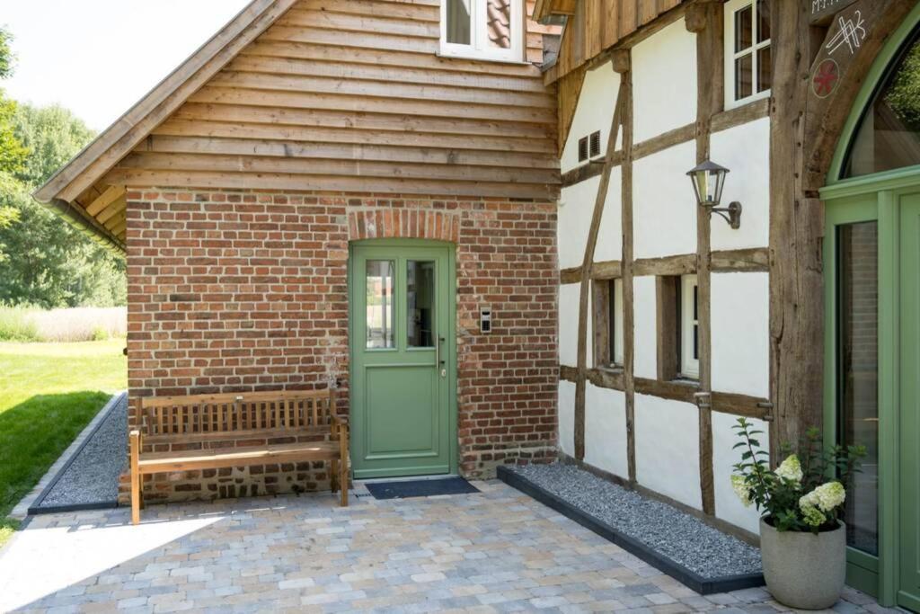Zum Heuerling Ferienwohung Im Alten Stall Mit Sauna Versmold Bagian luar foto